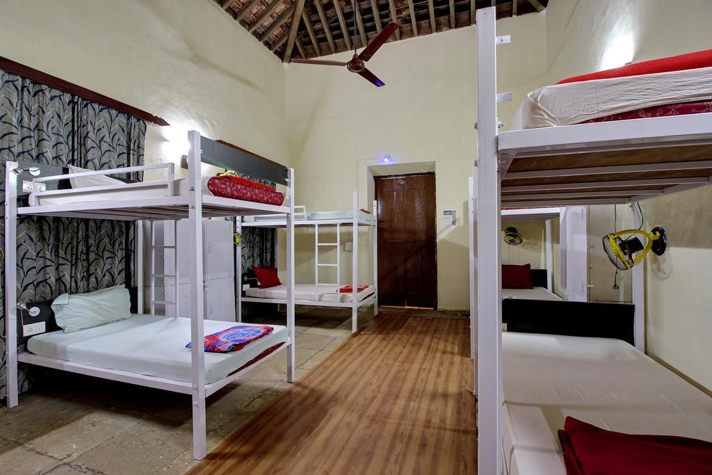 Zostel Goa Hostel Calangute Luaran gambar