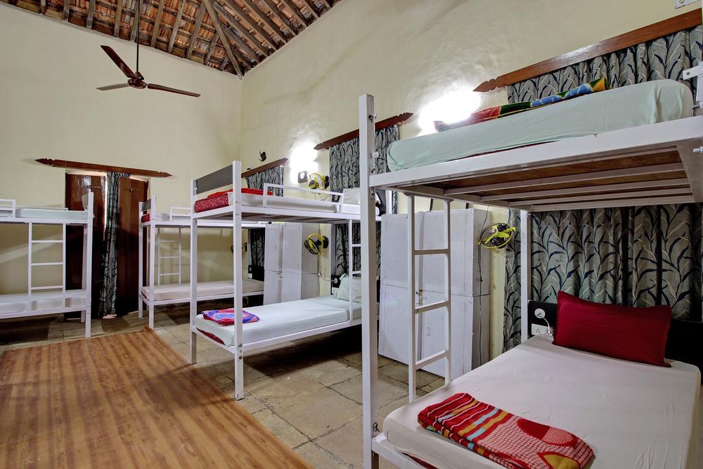 Zostel Goa Hostel Calangute Luaran gambar