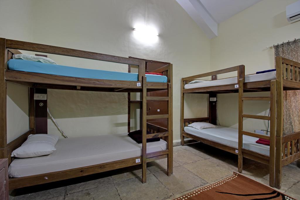 Zostel Goa Hostel Calangute Luaran gambar